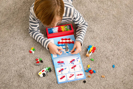 Plus Plus Bloc d'activité les transports le kit vue avec enfant