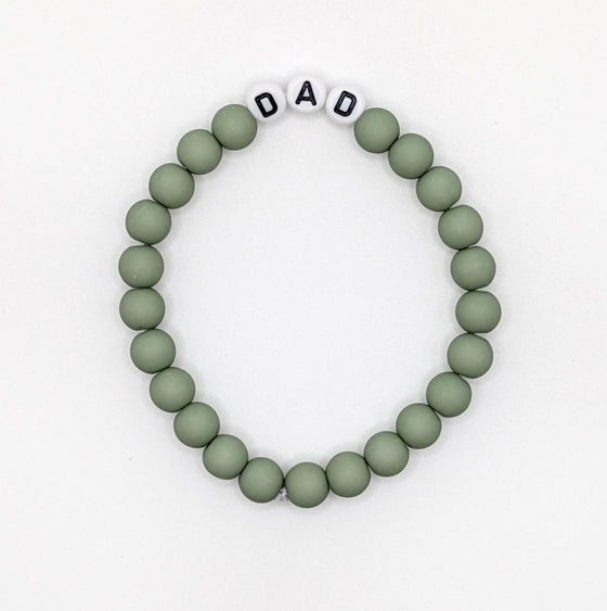 Bracelet perles vert sauge avec lettres PAPA – Cadeau fête des pères