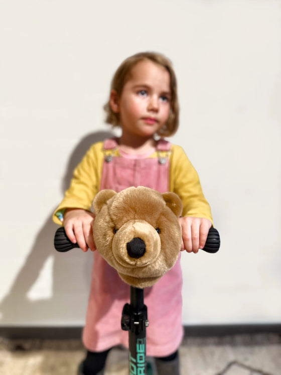 Accessoire tête d’ours en peluche pour trottinette enfant – Wild & Soft chez Ma Biche