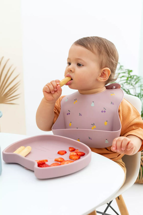 Assiette bébé en silicone Pippa le Chat couleur mauve The Cotton Cloud