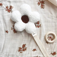  Attache tétine fleur moumoute en Sherpa, Ecru et marron, marque Atelier Wagram.