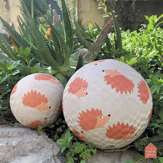 Ballon enfant motif hérissons 13 ou 18 cm – Petit Jour Paris, jeu extérieur et intérieur pour enfants.
