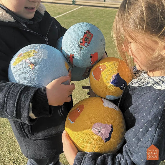 Ballon enfant motif pompiers 13 ou 18 cm – Petit Jour Paris, jeu extérieur et intérieur pour enfants.