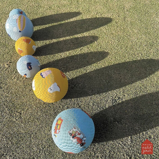 Ballon enfant motif pompiers 13 ou 18 cm – Petit Jour Paris, jeu extérieur et intérieur pour enfants.