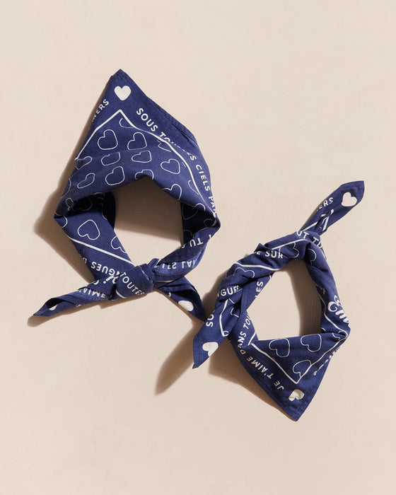 Bandana charbon "Je t’aime Mama" en coton doux avec motifs cœurs – Émoi Émoi.