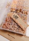 Kit créatif bracelets élastiques Banglies Mrs Ertha avec perles lettres et accessoires