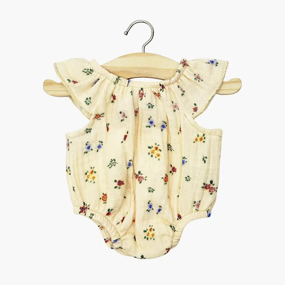 Barboteuse Clara en gaze de coton écru à fleurs pour poupée 34-38 cm – vêtement compatible Minikane et Gordis.