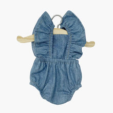  Barboteuse rétro Lou en jean bleu clair pour poupée 34-38 cm – vêtement compatible Minikane et Paola Reina.
