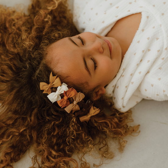 barrette nœud cacao en gros-grain Atelier Wagram – accessoire cheveux bébé et enfant