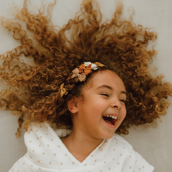 barrette nœud cacao en gros-grain Atelier Wagram – accessoire cheveux bébé et enfant