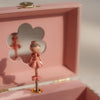 Boîte à bijoux musicale Little Dutch - Coffret en bois décoré de motifs floraux avec intérieur rose. Comprend une figurine de danseuse tournante et un miroir en forme de nuage. Idéal pour ranger bijoux et petits trésors. Cadeau parfait pour enfants.