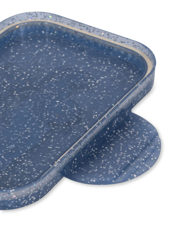 Boîte à lunch enfant bleue à paillettes motif voiture de course Konges Sløjd