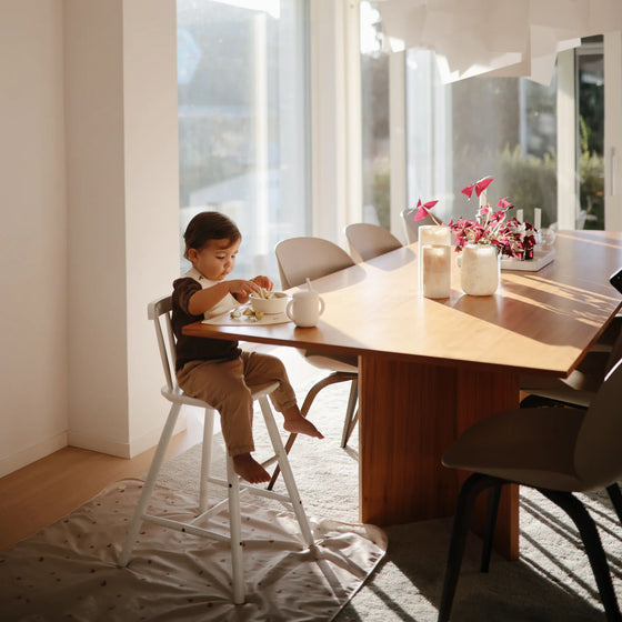 Bol ventouse en silicone Ivory Mushie - repas bébé antidérapant