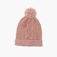  Bonnet Barry en maille torsadée rose avec pompon pour poupée Gordis Minikane 34 cm