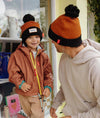 Bonnet enfant Hello Hossy Color Block Blacky marron et noir avec pompon