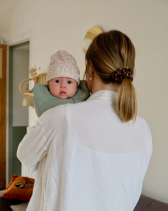 Bonnet de naissance Graou Tante Reine pour nouveau-né