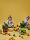 Bouteille sensorielle Learn Fruits Petit Boum – jouet sensoriel bébé fruits colorés Montessori
