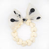 Bracelet GAGA à perles beiges et maxi nœud beige à pois