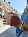Bracelet MUM OF BOYS avec perles bleues et cœurs jaunes pastel – GAGA Kids
