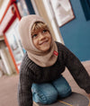 Cagoule enfant Hello Hossy Hoody Latte en tricot beige chaud