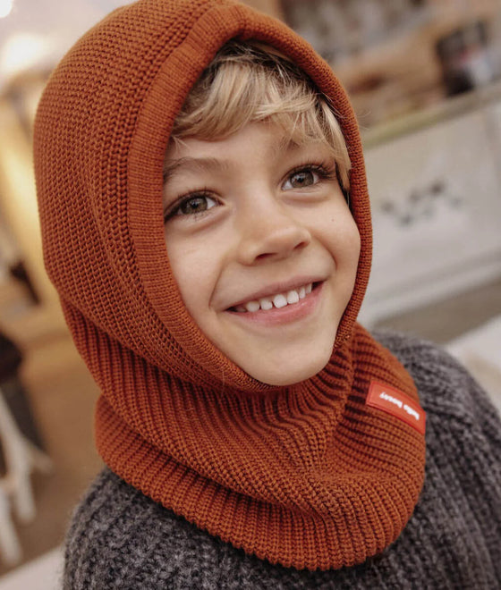 Cagoule enfant Hello Hossy Hoody Nut en tricot marron caramel chaud