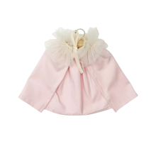  Cape Oxana rose pâle avec col en tulle écru pour poupées Gordis – Minikane