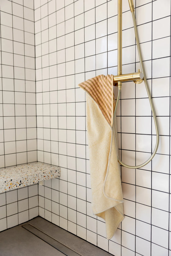 Cape de bain Cafi Faïence Olive Apaches – serviette bébé en éponge avec capuche rayée