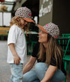Casquette enfant Hello Hossy imprimé léopard en coton biologique avec visière marron – accessoire enfant été tendance