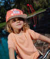 Casquette enfant Hello Hossy Peachy Bloom corail motif fleurs – accessoire enfant été tendance concept store famille
