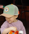 Casquette enfant Hello Hossy Surftrip verte et beige avec patch “Cool Kids Only”