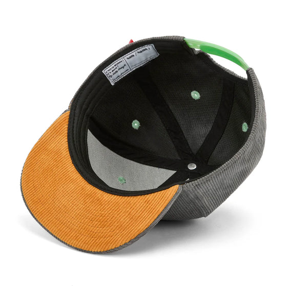 Casquette Hello Hossy velours Berry gris anthracite avec détails verts et orange pour enfant