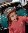 Casquette Hello Hossy velours Berry gris anthracite avec détails verts et orange pour enfant