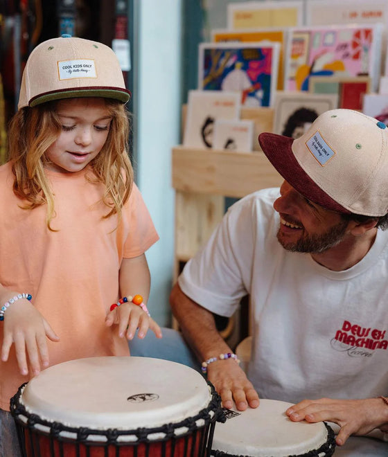 Casquette en velours Sweet Almond Hello Hossy beige et marron pour enfant et adulte