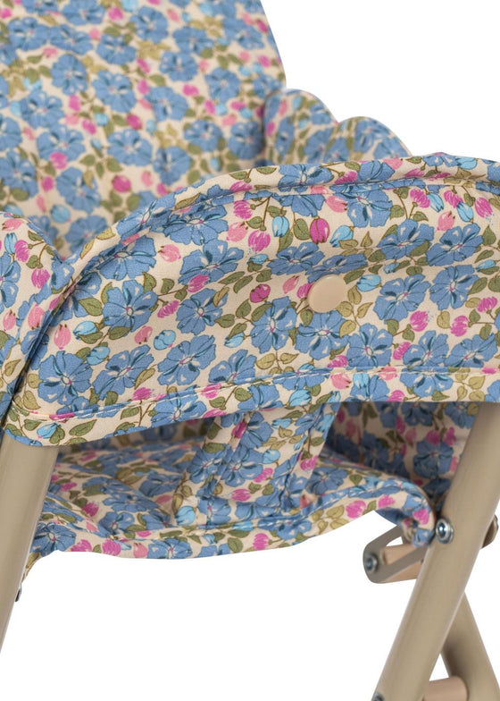 Chaise haute Fleur Rosier pour poupée Konges Slojd en métal et tissu fleuri bleu