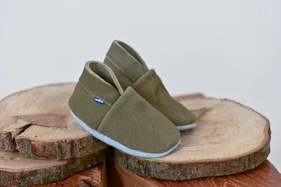 Chaussons souples bébé Babysoft Trébol kaki Stabifoot.