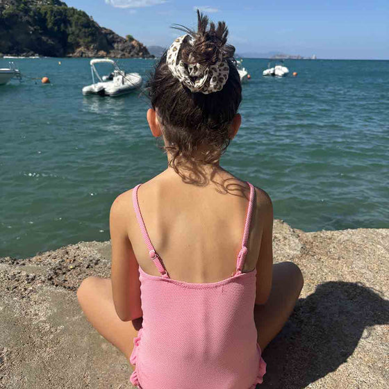 Chouchou cheveux imprimé léopard cœur en gaze de coton greige Rose in April