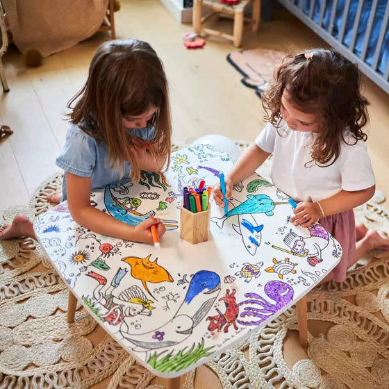 Coloritable D.B.Kids – table pour enfants à colorier à l’infini avec feutres effaçables