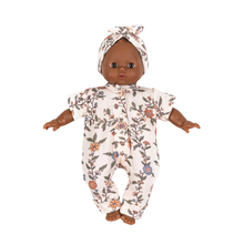  Poupée Babies Minikane portant combinaison Lili en jersey Gisele avec headband assorti
