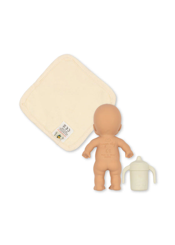 Compagnon de bain Niko Konges Sløjd avec biberon et serviette