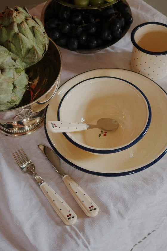 Set de couverts enfants Konges Slojd Navy Dots avec poignées crème à pois et motif fleuri