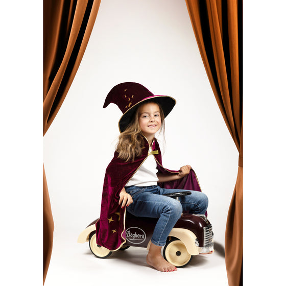 Déguisement sorcier enfant bordeaux avec cape en velours et chapeau pointu – étoiles dorées