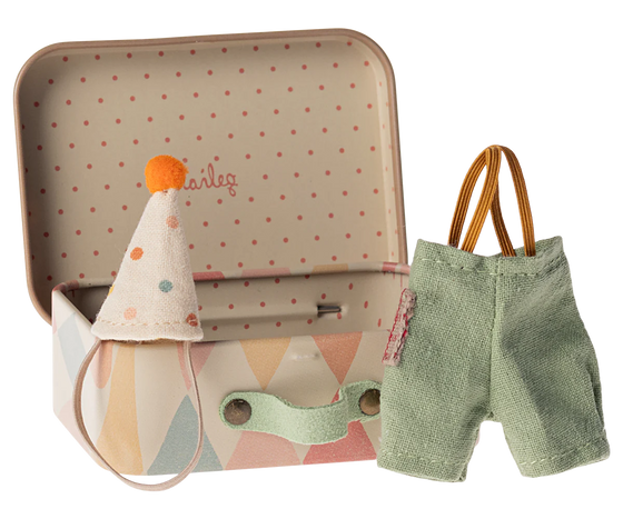 Tenue clown petite soeur ou petit frère dans sa valise Maileg.