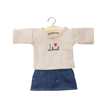  Ensemble fille "I Love School" avec jupe en jean pour poupées Gordis Minikane – tenue tendance pour jeux d’imitation et dressing de poupées.