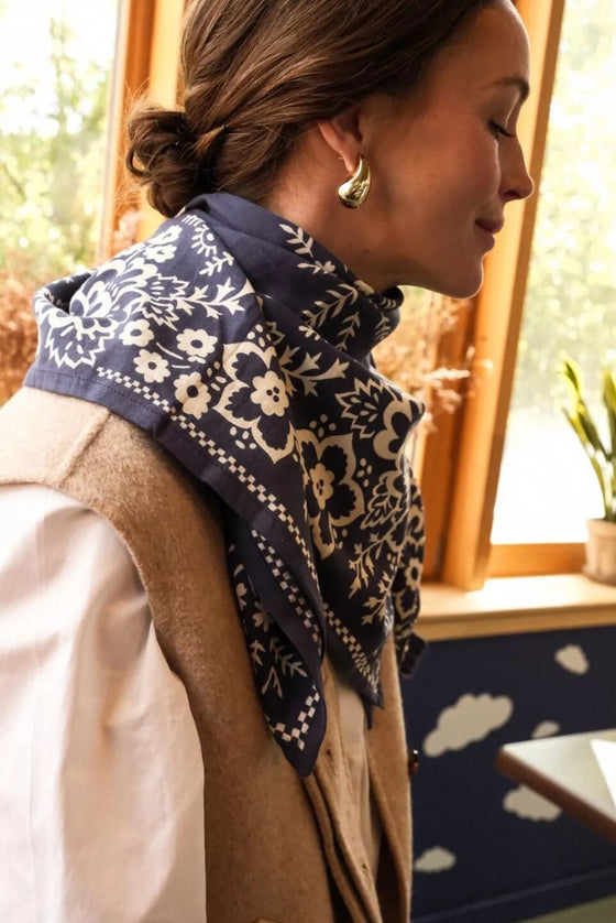 Foulard bandana marine Mysore So Family en coton bio pour enfant et adulte