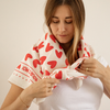 Foulard fond blanc à cœurs rouges – Atelier Wagram – Ma Biche concept store