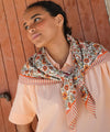 Foulard fleuri Ashley Pêche Bellemme 50 x 50 cm ou 100 x 100 cm