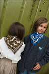 Foulard bleu Maison Augustin avec imprimé teckel pour enfant et adulte
