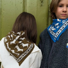  Foulard kaki Maison Augustin avec imprimé teckel pour enfant et adulte