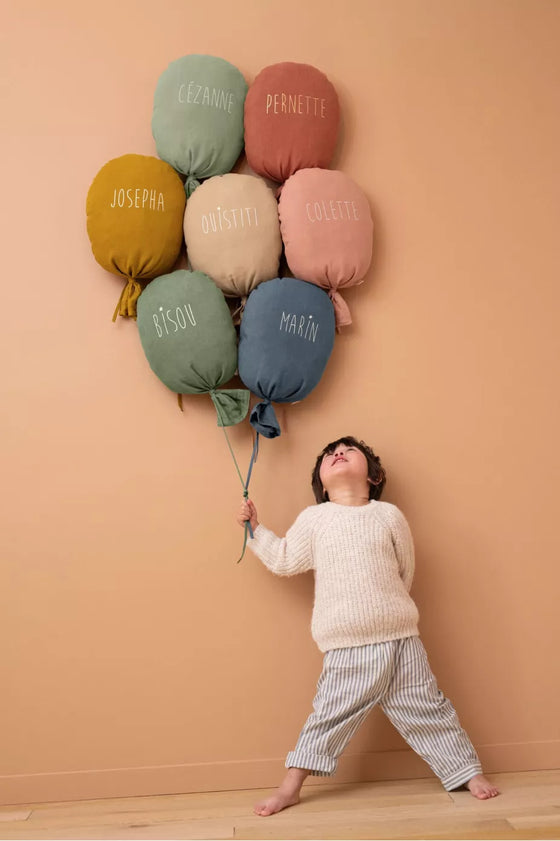ballon Gaston décoratif personnalisable amande Petit Picotin – déco murale chambre bébé avec prénom