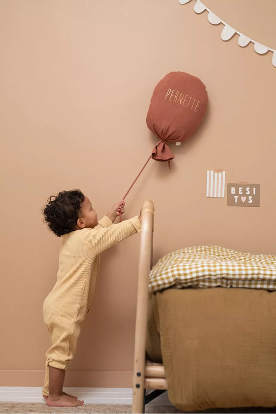 ballon décoratif Gaston personnalisable tomette Petit Picotin – déco murale chambre bébé avec prénom